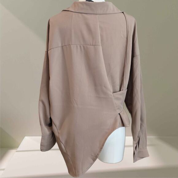 Women's Taupe Asymmetrical Button-up Blouse Sz. Medium - Picture 3 of 4